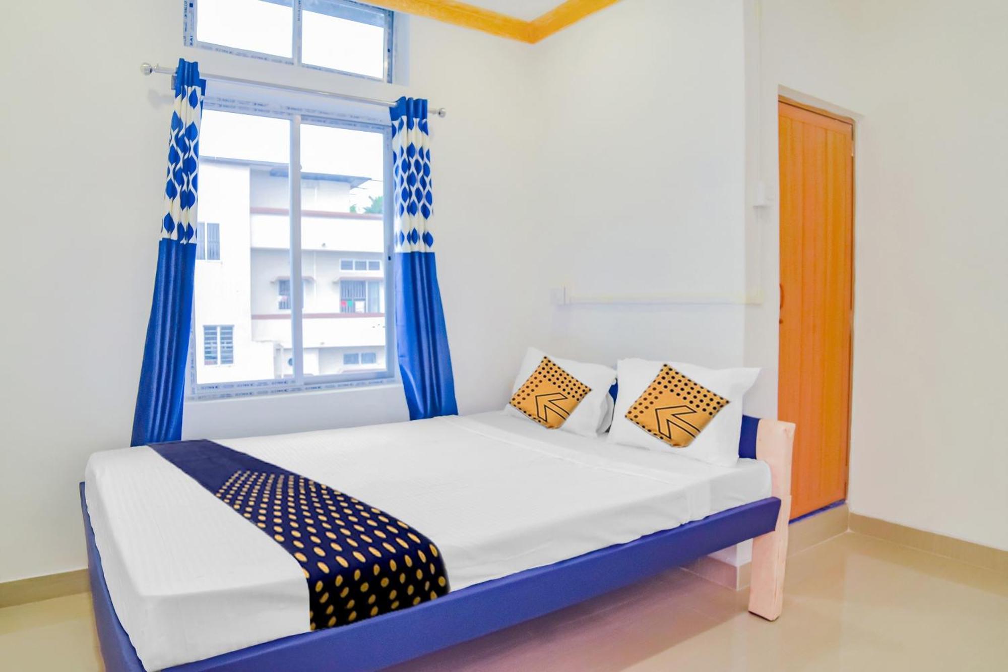 Spot On Nirvaan Guest House Kaharpara Exterior foto